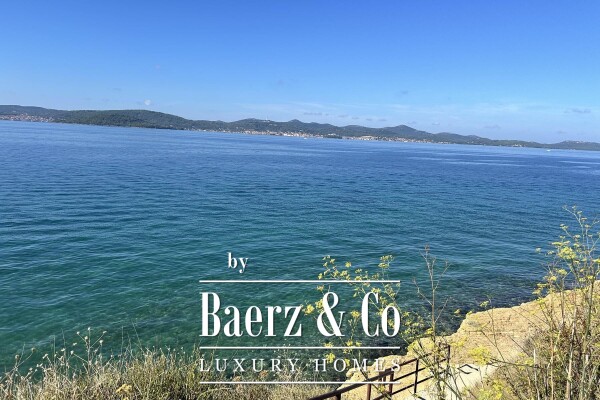 photo 8 Zadar, Karma, house with garden in an excellent location, first row to the sea, NKP 111 m2