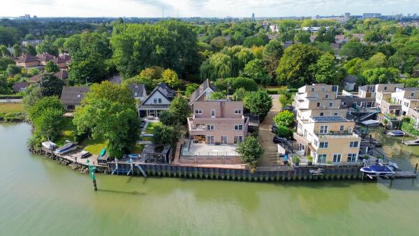 photo 86 Aquamarijn 2