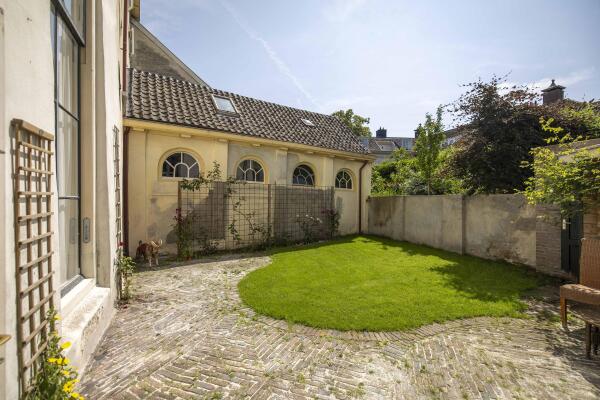 photo 45 Zaadmarkt 93