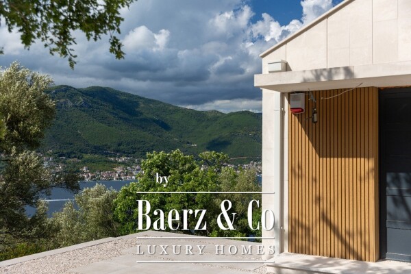 photo 14 Villa in Herceg Novi Municipality with a Panoramic Sea View