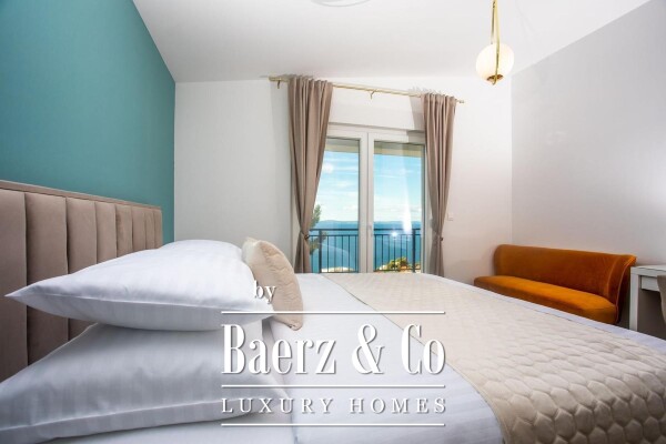 photo 16 Dugi Rat, Jesenice, modern villa with panoramic sea views, NFA 275 m²