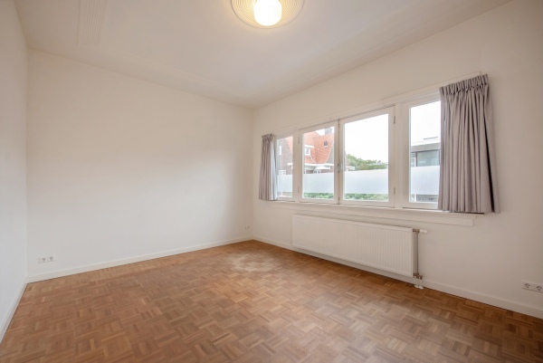 photo 41 Van Dorpstraat 4