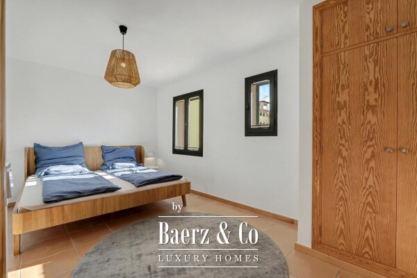 photo 12 Singular house with open sea views and private rooftop