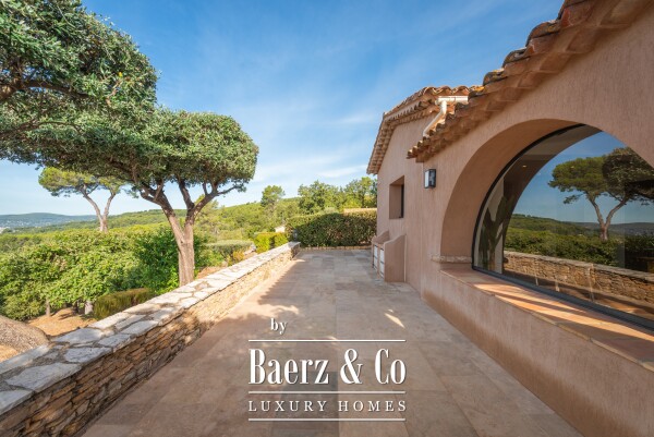 photo 5 Luxury 7-Bedroom Villa for Sale in Draguignan – 263 sqm with Garden, Swimming Pool, Garage & Guest House