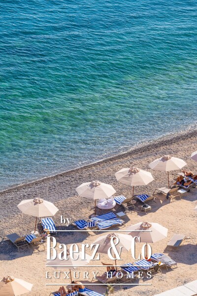 photo 18 Luxurious Apartment in Montenegro with a Yard