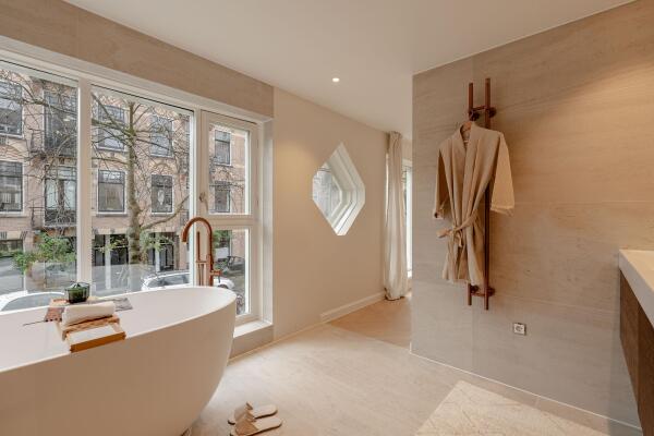 photo 20 Eerste Helmersstraat 34