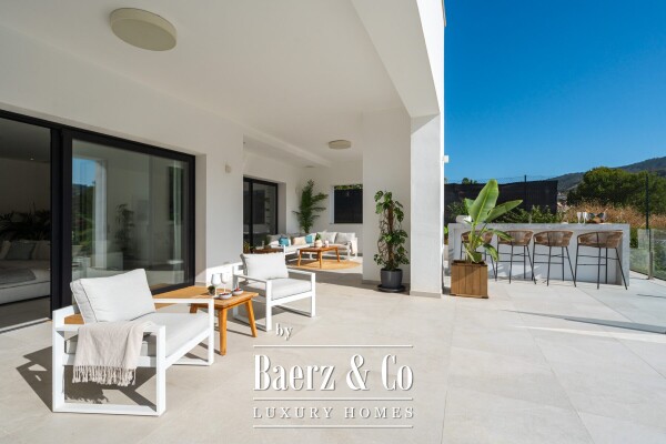 photo 8 Villa - Marbella East - Ref: 8685