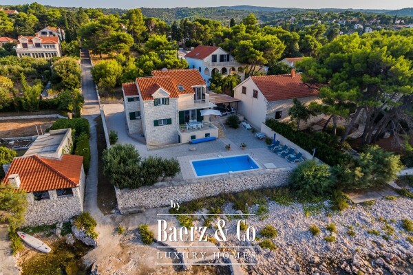 photo 1 Brač, Splitska, villa with pool first row to the sea, 180 m²