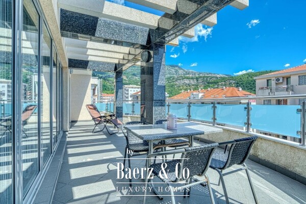 photo 4 Duplex Penthouse with a Garage in Budva