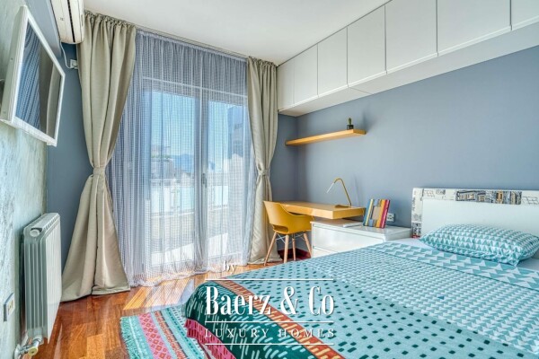 photo 19 Duplex Penthouse with a Garage in Budva