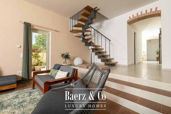 photo 5 Hvar, Vrboska, beautiful stone villa near the sea