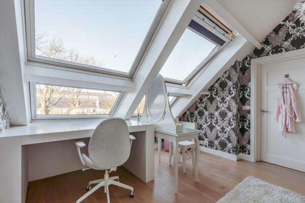 photo 51 Diepenbrockstraat 18