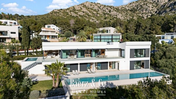 photo 2 Amazing 6-bedroom contemporary luxury Villa with 2 Pools