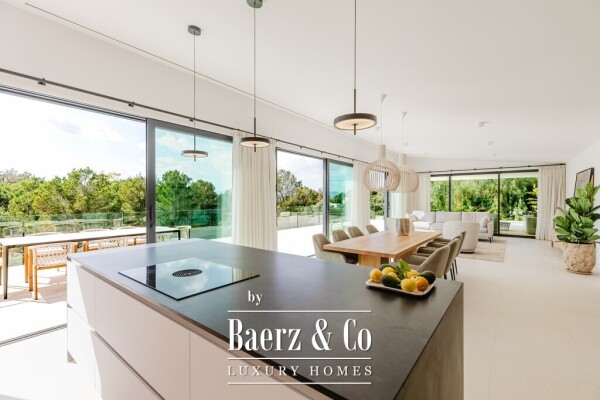 photo 14 Amazing 6-bedroom contemporary luxury Villa with 2 Pools