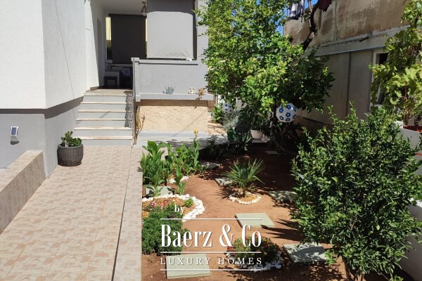 photo 6 Island of Ugljan, Preko, beautiful house with three apartments and sea view