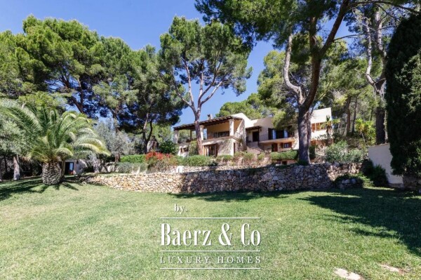 photo 1 Spacious finca in a sought-after walking distance to the harbour
