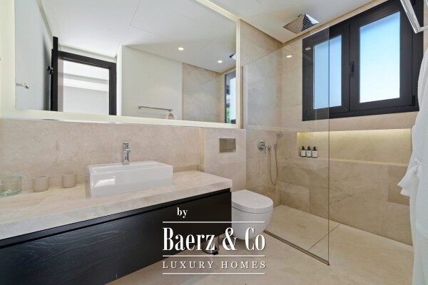 photo 34 Villa - Nueva Andalucia - Marbella - Ref: 8701