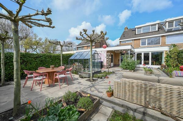 photo 2 Rozenobel 25