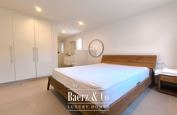 photo 7 LUXURY CHALET ON THE FRONT LINE OF THE SEA IN CALA'N BLANES SPECTACULAR NEW VILLA WITH SEA VIEWS, POOL, AND GARDEN HSH LUXURY REAL ESTATE