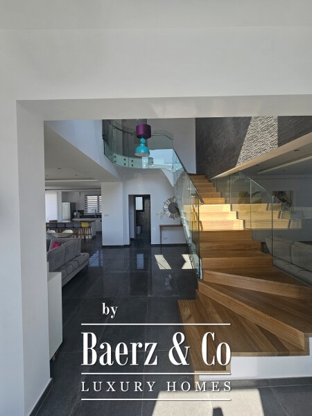 photo 13 2355923 - Luxury Villa For sale in Moni, 550 sq.m.