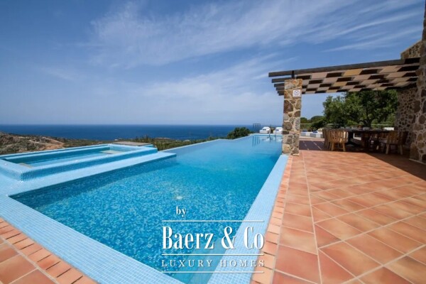 photo 4 Villa with fantastic sea view for sale, Kissamos, Crete