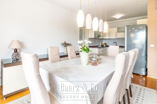photo 3 Zagreb, Vrbik, VMD, excellent four-bedroom apartment 148 m², double garage