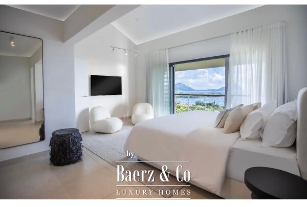 photo 13 Exceptional Villa with Panoramic Sea View – La Tourelle