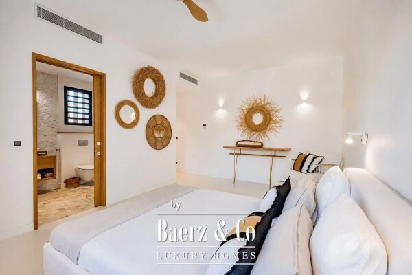 photo 18 Exceptional 5-Bedroom Riverfront Villa – Tamarin