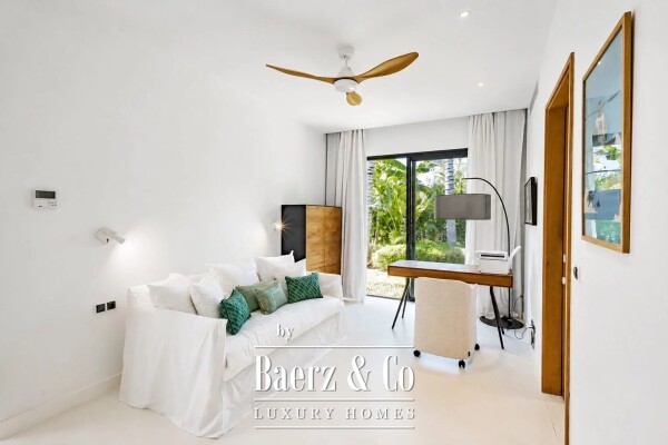 photo 19 Exceptional 5-Bedroom Riverfront Villa – Tamarin