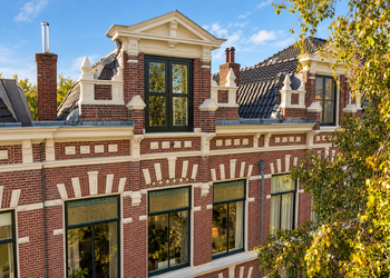 LEIDEN